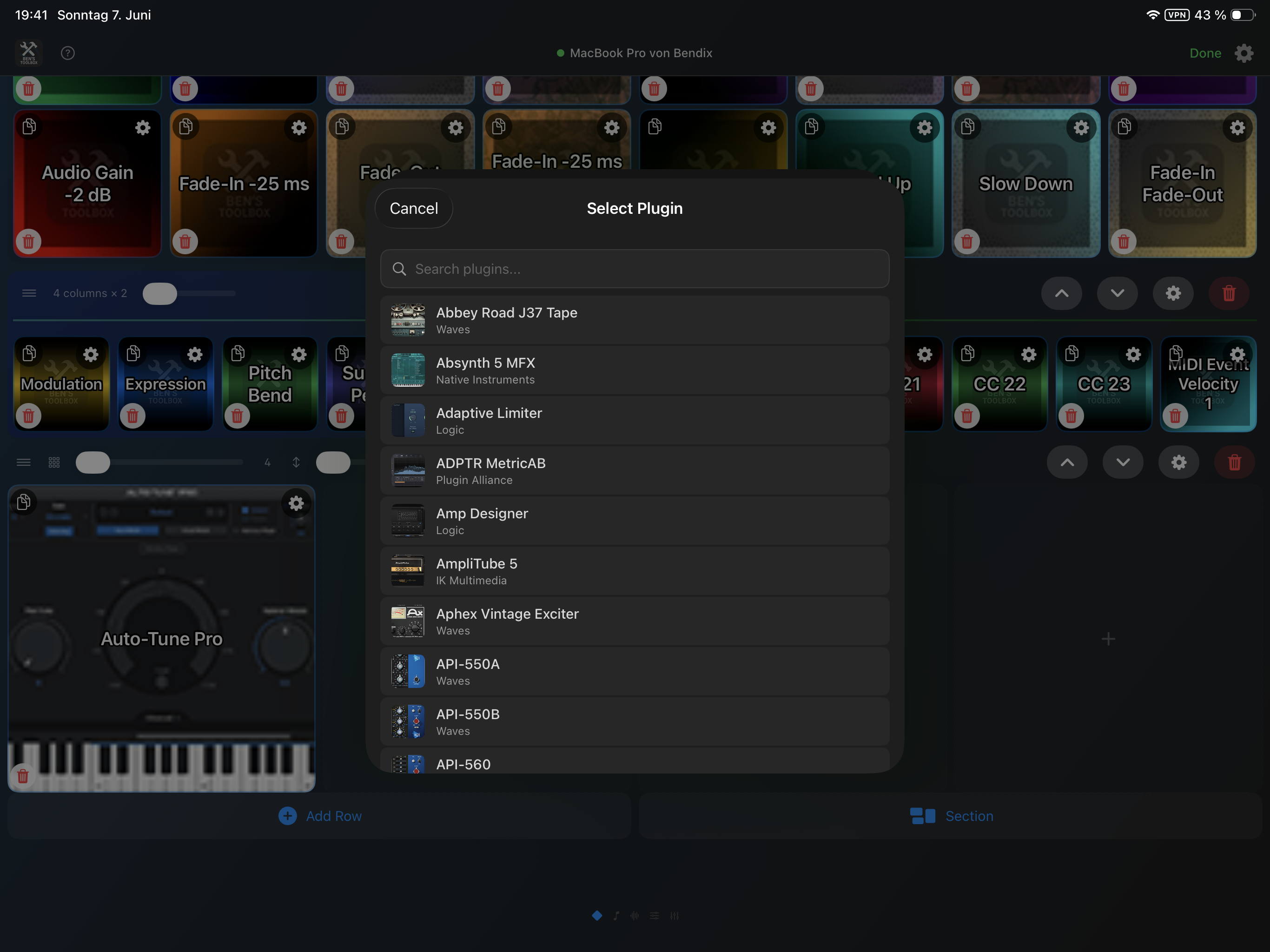 iPad Remote Plugin Picker Settings mit Suchfeld, Plugin-Bildern, Herstellern und gescannter Plugin-Liste