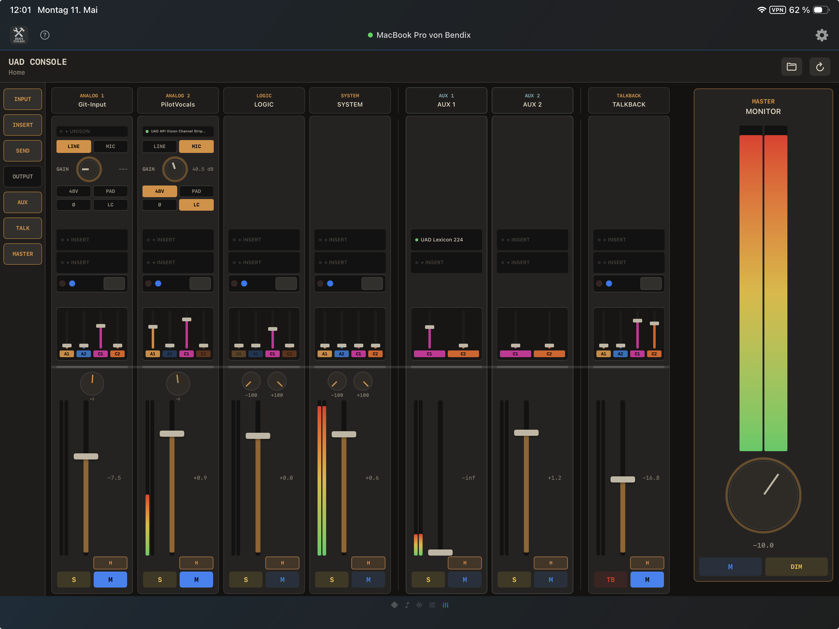iPad Remote UAD Mixer mit UAD Console Channel-Strips, Inserts, Sends und Cue-Wegen